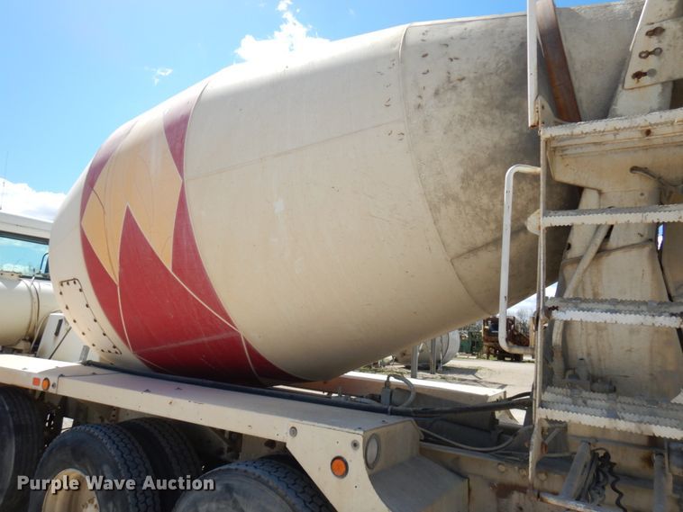 image for item GC9936 2007 Mack CV513  ready mix truck