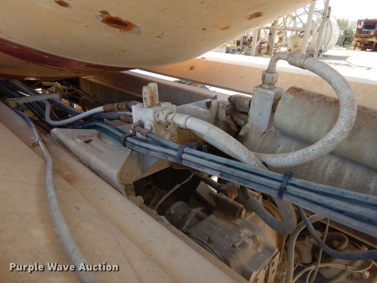 image for item GC9936 2007 Mack CV513  ready mix truck