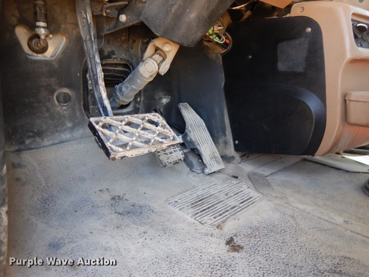 image for item GC9936 2007 Mack CV513  ready mix truck