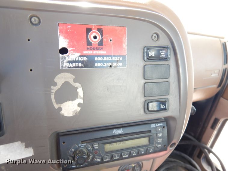 image for item GC9936 2007 Mack CV513  ready mix truck