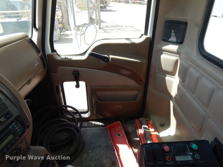 image for item GC9936 2007 Mack CV513  ready mix truck