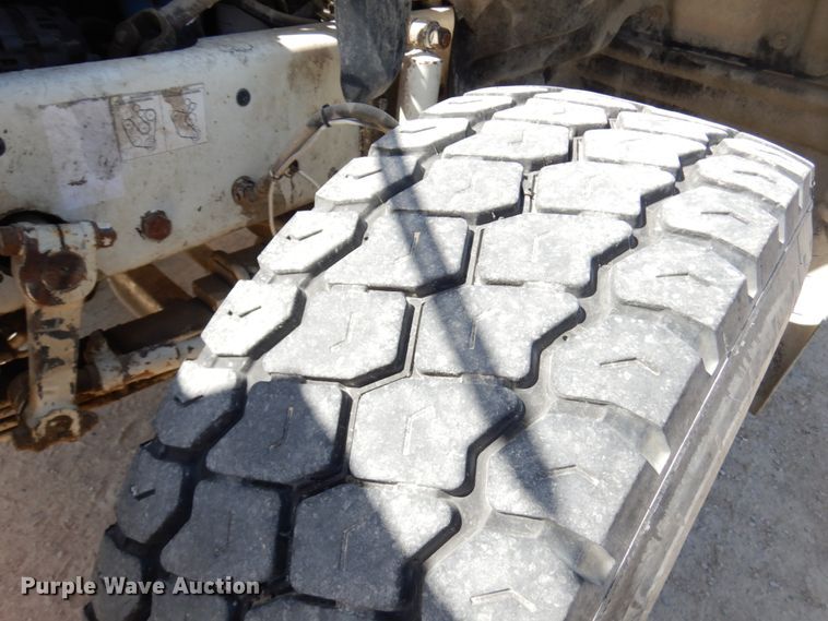 image for item GC9936 2007 Mack CV513  ready mix truck