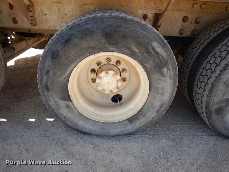 image for item GC9936 2007 Mack CV513  ready mix truck