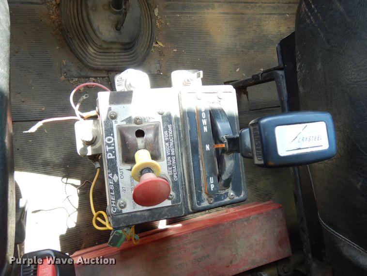 image for item GC9937 2000 Mack RD690S  dump truck