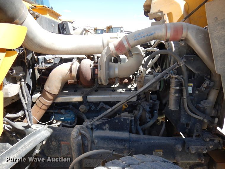 image for item GC9937 2000 Mack RD690S  dump truck