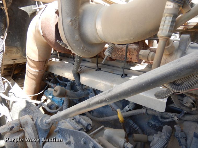 image for item GC9937 2000 Mack RD690S  dump truck