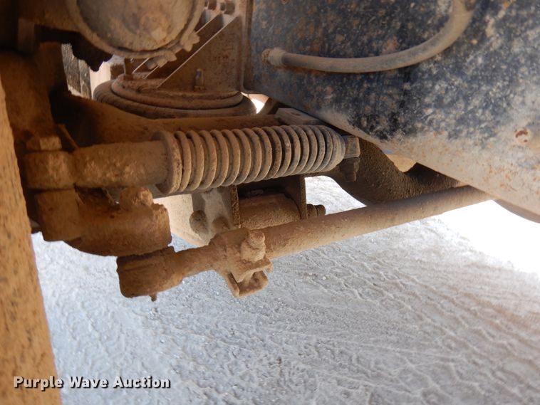 image for item GC9937 2000 Mack RD690S  dump truck