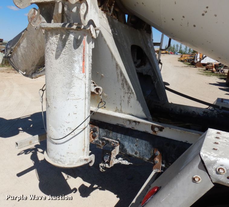 image for item GC9938 2007 Sterling L-Line  ready mix truck