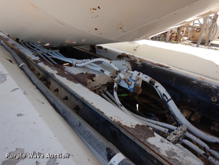 image for item GC9938 2007 Sterling L-Line  ready mix truck