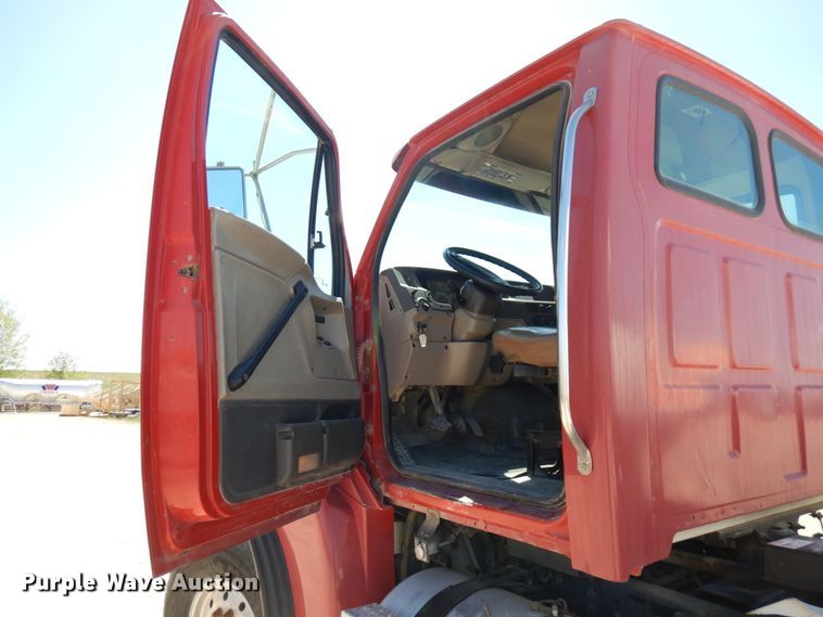 image for item GC9938 2007 Sterling L-Line  ready mix truck