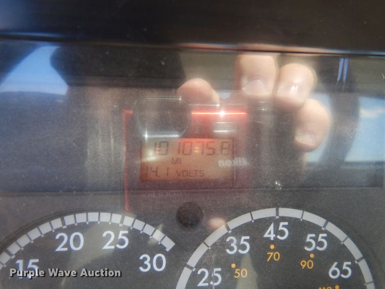 image for item GC9938 2007 Sterling L-Line  ready mix truck