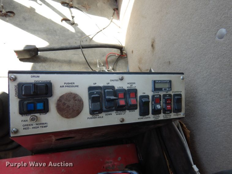 image for item GC9938 2007 Sterling L-Line  ready mix truck