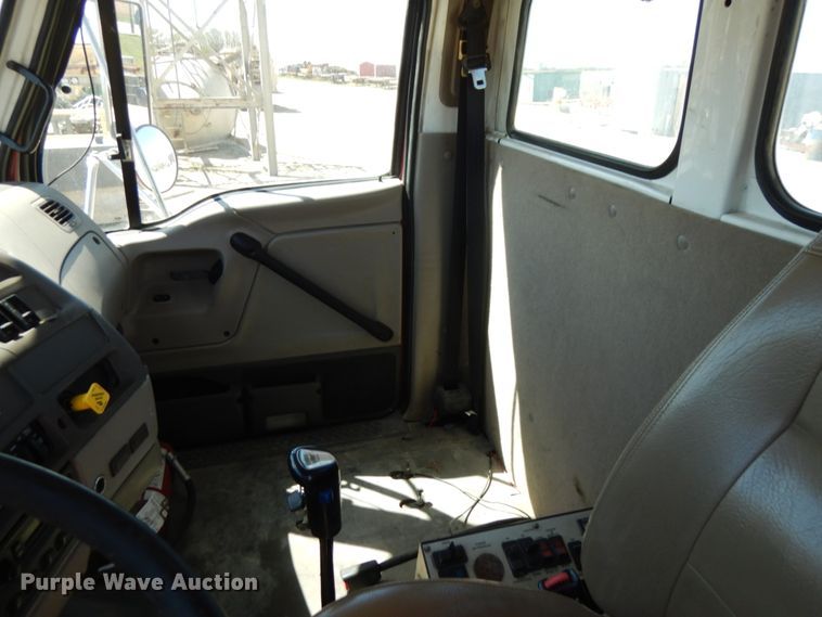 image for item GC9938 2007 Sterling L-Line  ready mix truck