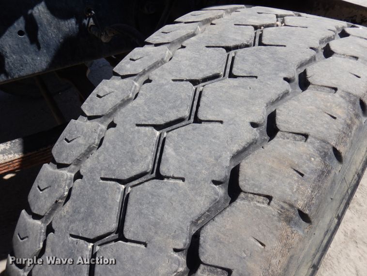 image for item GC9938 2007 Sterling L-Line  ready mix truck