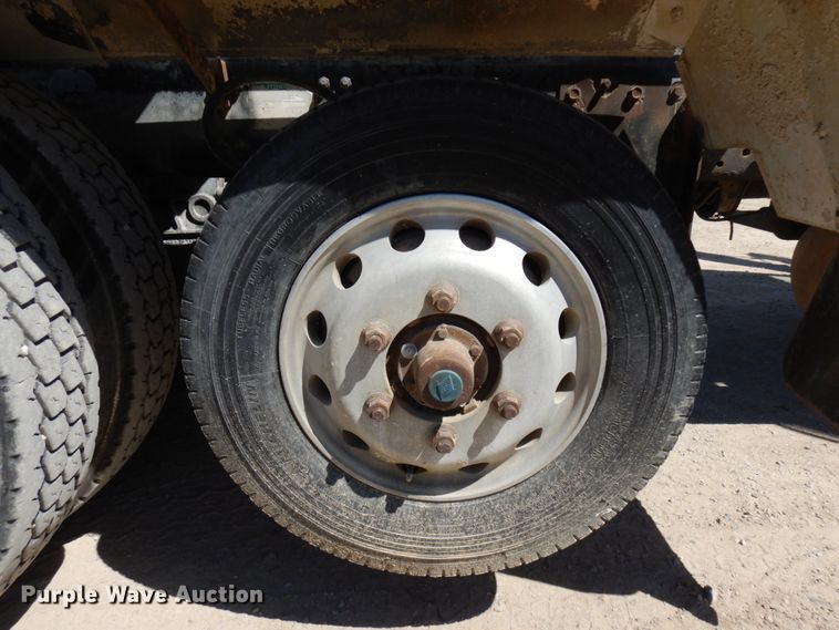 image for item GC9938 2007 Sterling L-Line  ready mix truck