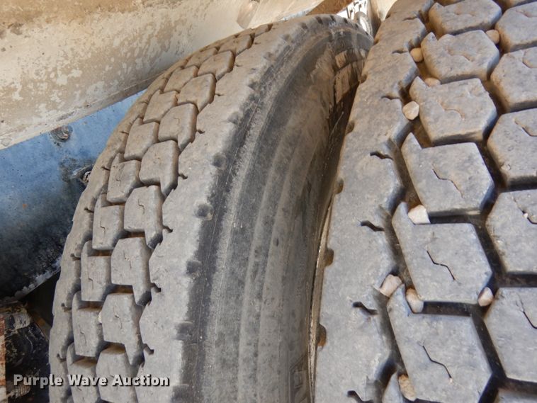 image for item GC9938 2007 Sterling L-Line  ready mix truck