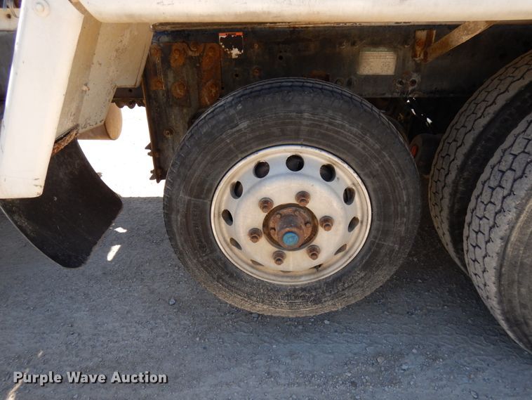 image for item GC9938 2007 Sterling L-Line  ready mix truck