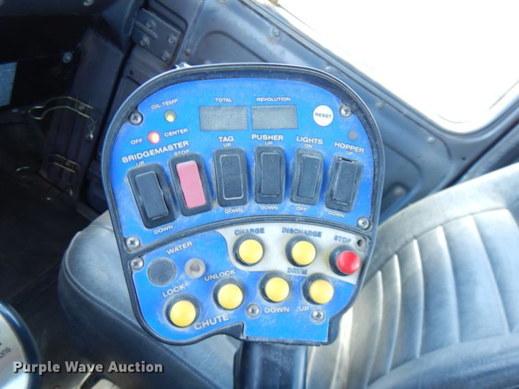 image for item GC9939 2000 Mack RD690S  ready mix truck