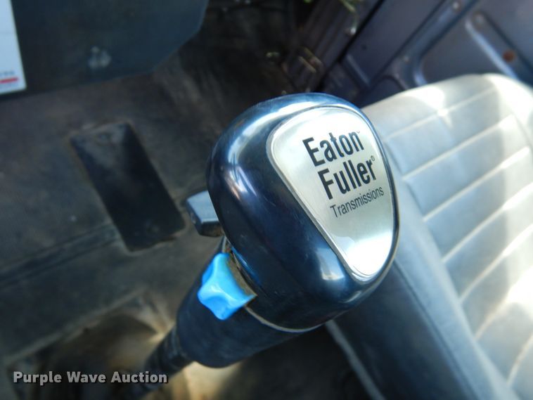 image for item GC9939 2000 Mack RD690S  ready mix truck