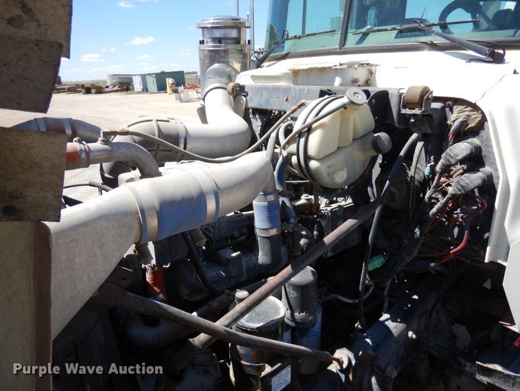 image for item GC9939 2000 Mack RD690S  ready mix truck