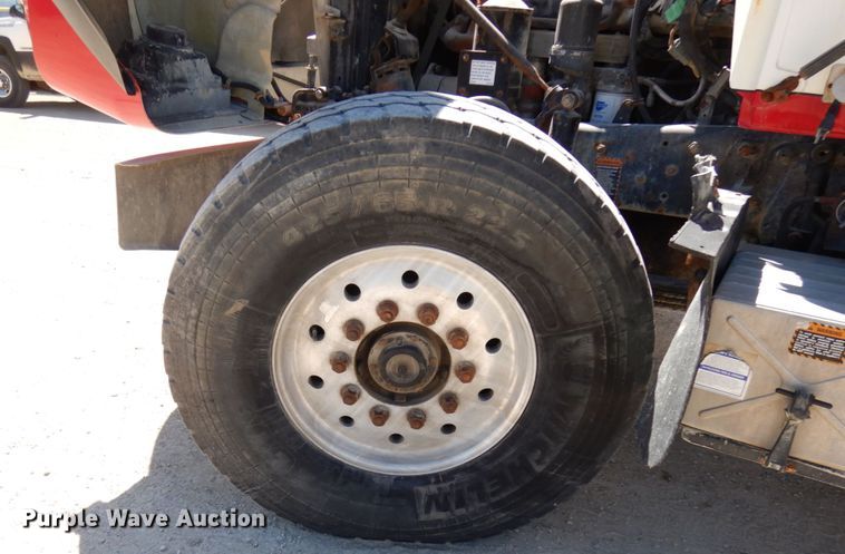 image for item GC9939 2000 Mack RD690S  ready mix truck