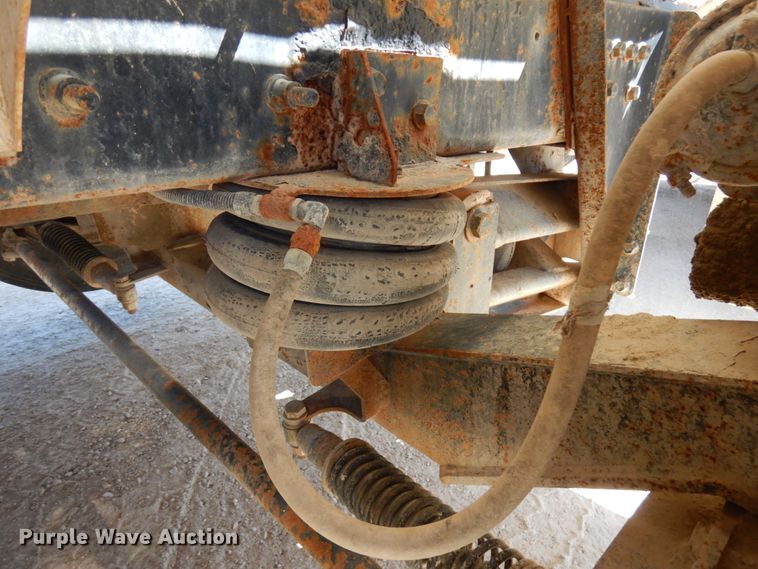 image for item GC9939 2000 Mack RD690S  ready mix truck