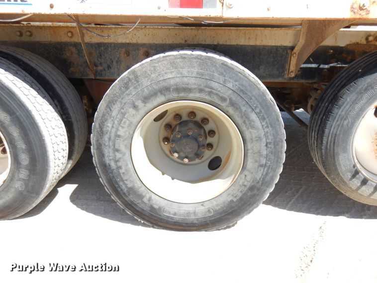 image for item GC9939 2000 Mack RD690S  ready mix truck