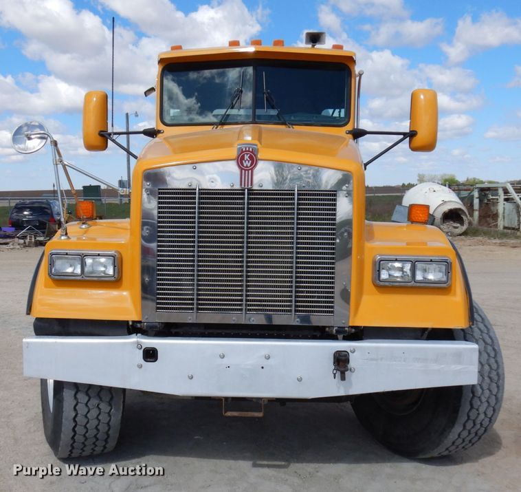 image for item GC9940 2005 Kenworth W900  ready mix truck