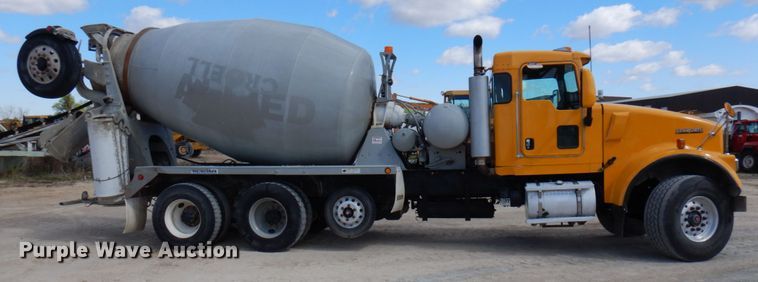 image for item GC9940 2005 Kenworth W900  ready mix truck