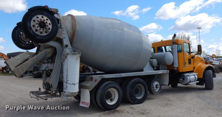 image for item GC9940 2005 Kenworth W900  ready mix truck