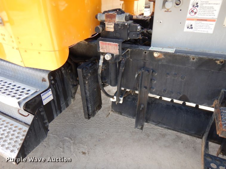 image for item GC9940 2005 Kenworth W900  ready mix truck