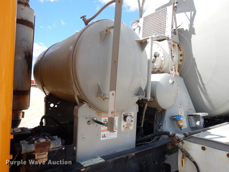 image for item GC9940 2005 Kenworth W900  ready mix truck