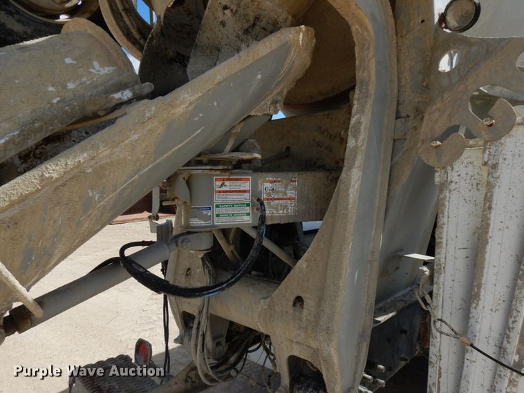 image for item GC9940 2005 Kenworth W900  ready mix truck