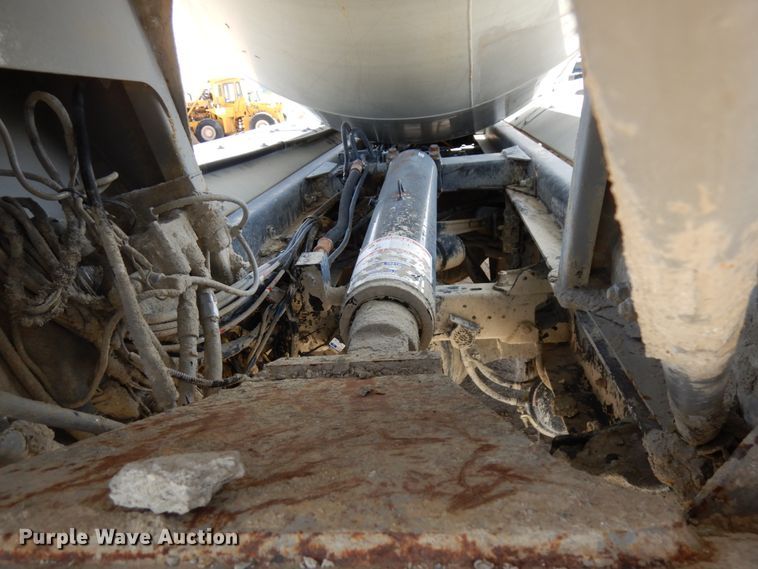 image for item GC9940 2005 Kenworth W900  ready mix truck