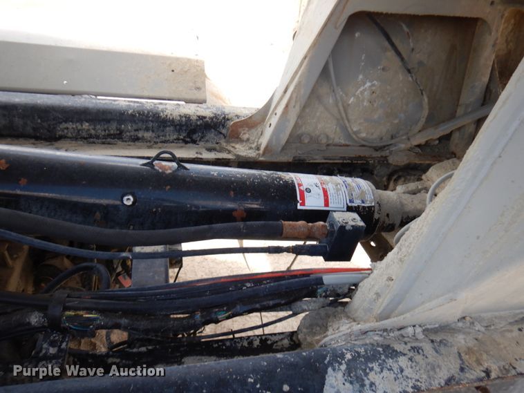 image for item GC9940 2005 Kenworth W900  ready mix truck