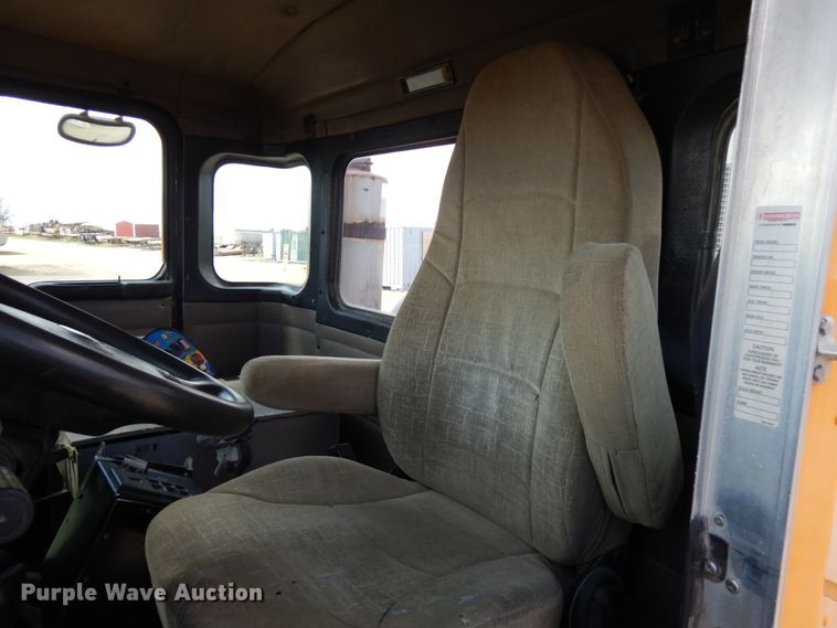 image for item GC9940 2005 Kenworth W900  ready mix truck