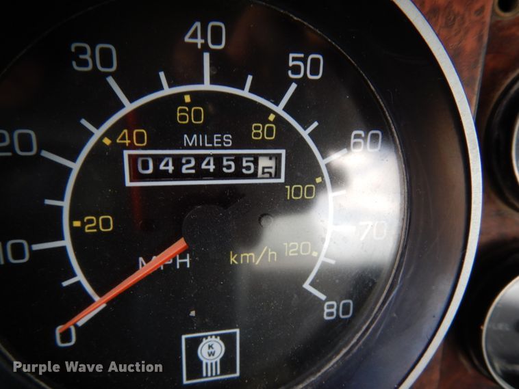 image for item GC9940 2005 Kenworth W900  ready mix truck