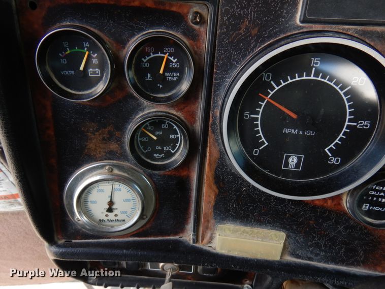 image for item GC9940 2005 Kenworth W900  ready mix truck