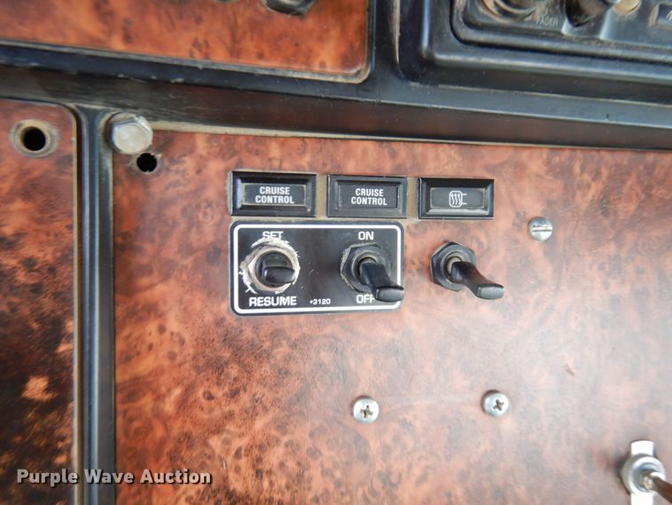 image for item GC9940 2005 Kenworth W900  ready mix truck