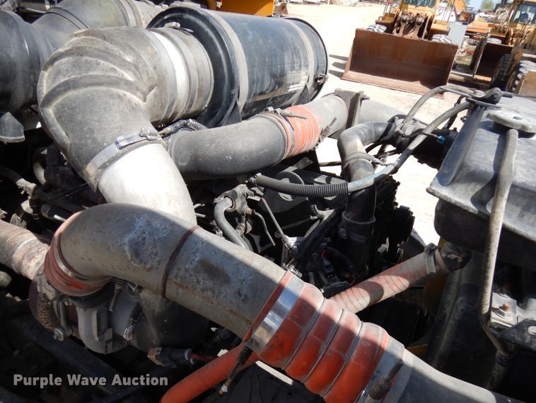 image for item GC9940 2005 Kenworth W900  ready mix truck