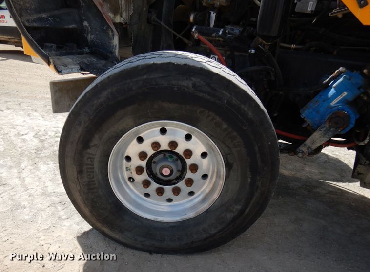 image for item GC9940 2005 Kenworth W900  ready mix truck