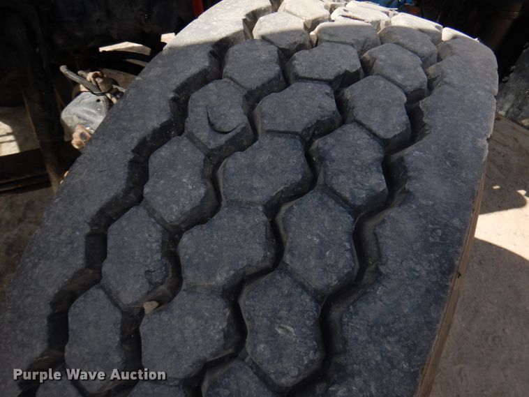 image for item GC9940 2005 Kenworth W900  ready mix truck