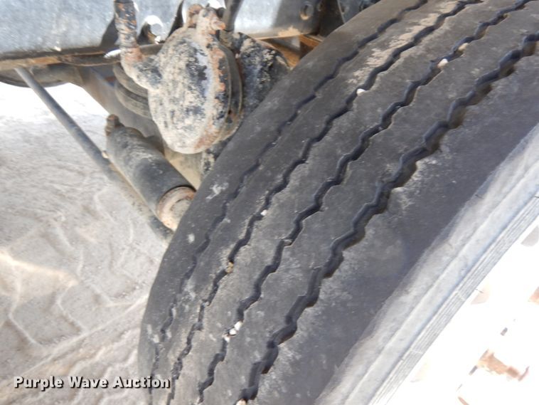 image for item GC9940 2005 Kenworth W900  ready mix truck