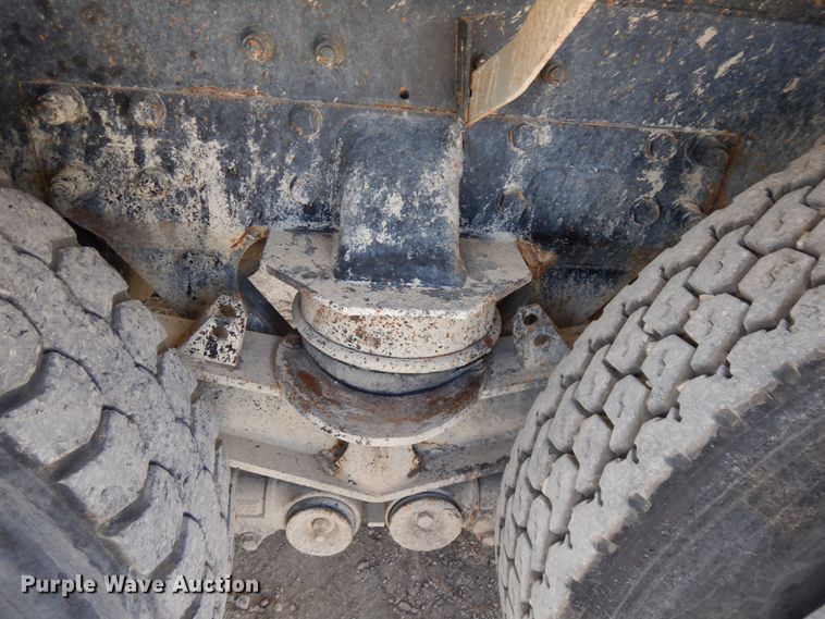 image for item GC9940 2005 Kenworth W900  ready mix truck