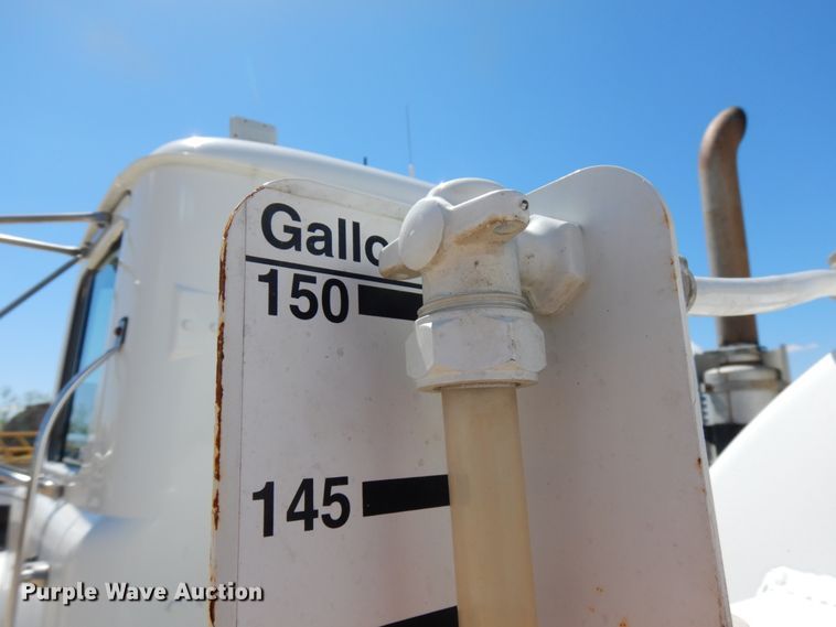 image for item GC9941 1999 Mack RD690S  ready mix truck