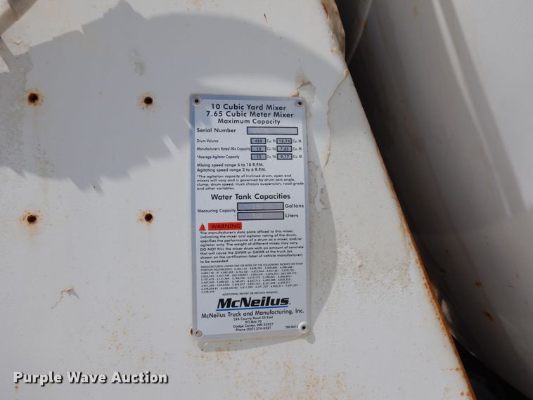 image for item GC9941 1999 Mack RD690S  ready mix truck