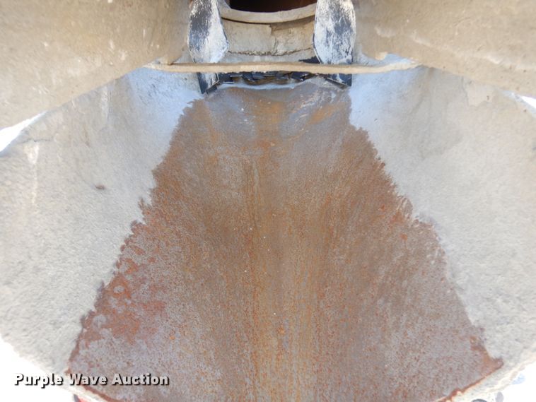 image for item GC9941 1999 Mack RD690S  ready mix truck