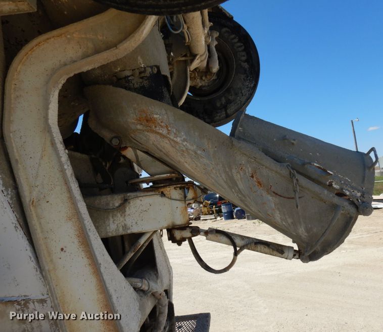 image for item GC9941 1999 Mack RD690S  ready mix truck