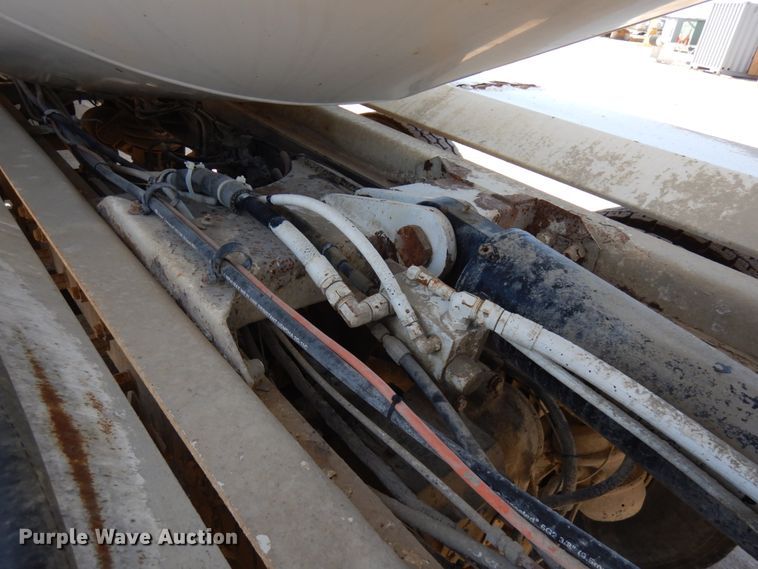 image for item GC9941 1999 Mack RD690S  ready mix truck