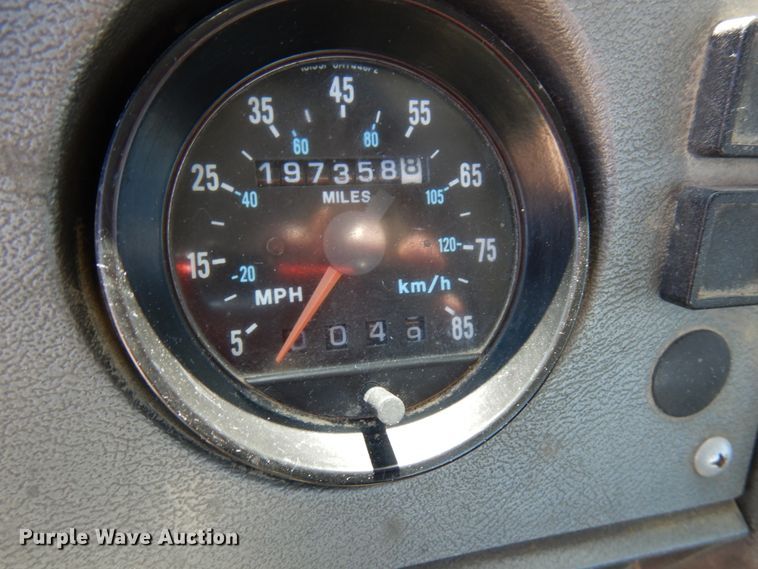 image for item GC9941 1999 Mack RD690S  ready mix truck